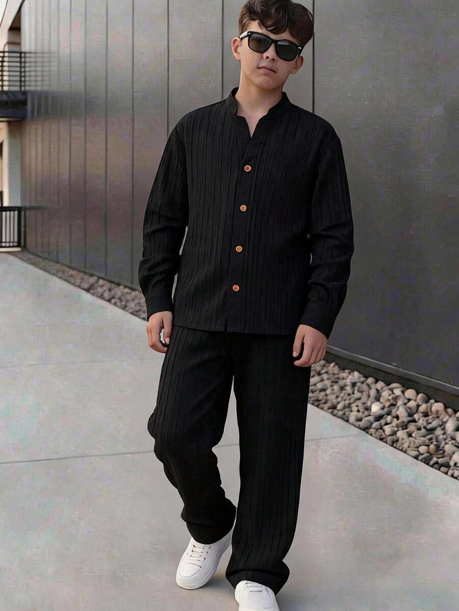 SHEIN 2件組兒童/青少年男孩休閒日常舒適立領開襟寬鬆長袖襯衫與直筒寬鬆長褲套裝 亞麻材質男孩套裝 適合生日派對、晚宴、表演、婚禮、洗禮、開學典禮、日常穿著、上學、旅行、運動,適合春夏穿搭 - 黑色 - 查看 1