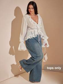 SHEIN BAE 大尺碼女款半透蕾絲荷葉邊綁帶前襟襯衫 - 白色 - 查看 1