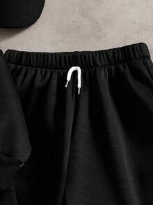 SHEIN 2件組青少年男孩時尚白色運動衫與深綠色長褲套裝，胸前綠色圖案印花，時尚街頭風，柔軟舒適面料，易穿搭，適合春秋季、學校、外出，男孩必備兩件套 - 黑色 - 查看 9