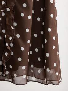 Modelyn Blus Wanita Ukuran Besar Model Plus dengan Kerah Bentuk Tetesan Air, Ruffle, Lengan Pendek, Bahan Chiffon, Motif Polkadot, Potongan Longgar, Cocok untuk Liburan di Rumah atau Acara Musim Panas - Coffee Brown - View 7
