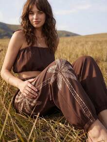 CAJUNI Set Atasan Camisole Pendek Warna Polos dan Celana Jogger Motif Pohon Palem untuk Liburan Pantai, Nuansa Cokelat Tua, Gaya Boho Tropis Musim Panas - Coklat - View 4