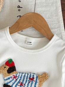 SHEIN Playful Pals 女嬰時尚休閒圓領純白色可愛小狗圖案刺繡短袖上衣搭配藍色格紋可愛3D蝴蝶結長褲，柔軟百搭2件套，適合夏季出遊、旅行、上學及各種場合日常穿著 - 藍白色 - 查看 5