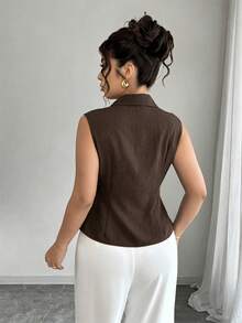 SHEIN LUNE CURVE Women's Plus Size Summer 1pc Lapel Sleeveless Cinched Waist Asymmetrical Hem Slimming Commute Elegant Denim Effect Sleeveless Shirt - Brown - View 2