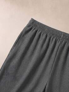 SHEIN طقم ملابس منزلية رجالي بسيط للربيع/الصيف من نسيج وافل محبوك بأكمام راجلان باللون الرمادي مع طباعة حروف بألوان متباينة - رمادي - مشاهدة 5