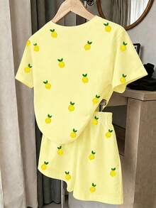 1 Set, Fresh Lemon Milk Girls' Outfit, Light Yellow All-Over Print Small Lemon Round Neck Short Sleeve Top With Large Sequin Lemon Decoration On Chest, Matching All-Over Print Elastic Waist Shorts, Suitable For Outings And Daily Wear, Spring/Summer - Multicolor - View 2