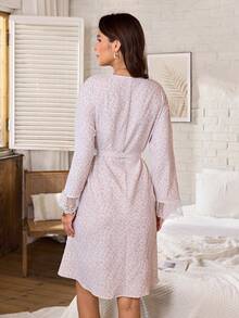 Serenescape Vintage Style Women's Ditsy Floral Long Sleeve Robe - Multicolor - View 2