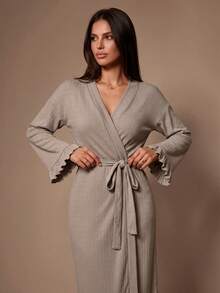 Lazeform Soft Skin-Friendly Ruffle Bell Sleeve Loose Slimming Women's Loungewear Robe - Dusty Purple - View 4