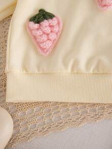 SHEIN Playful Pals 女嬰秋季兩件套，3D花卉刺繡套頭衛衣 + 粉色針織內搭褲，柔軟可愛套裝 - 粉色 - 查看 10