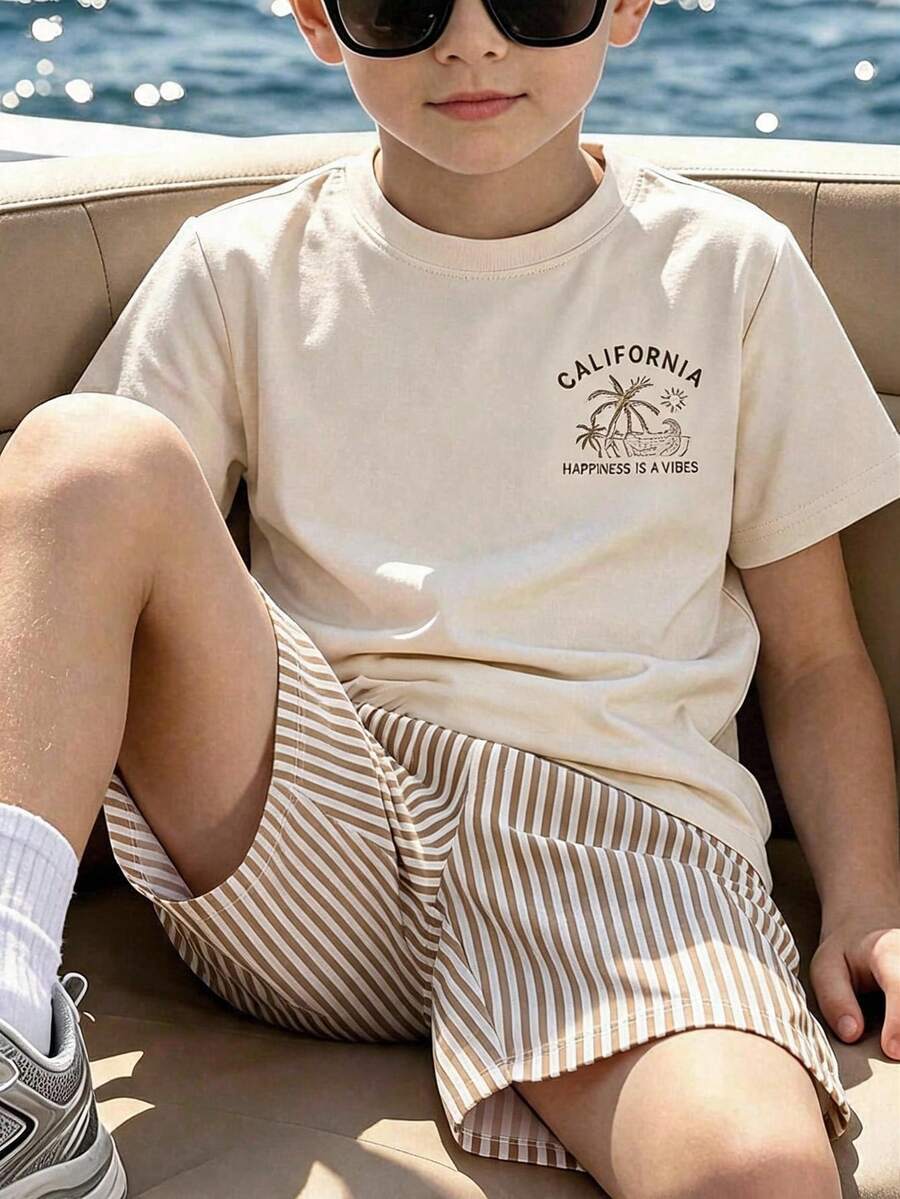 2件組青少年男孩度假風椰子樹圖案個性化字母時尚印花圓領短袖T恤與條紋運動短褲套裝，適合假期聚會與派對，春夏休閒舒適，夏季首選時尚休閒穿搭，春夏街頭風返校休閒套裝 - 彩色 - 查看 1