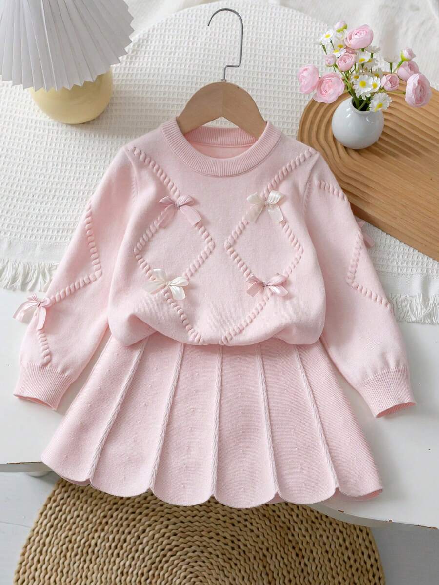SHEIN Playful Pals 2件組可愛長袖3D蝴蝶結裝飾毛衣與百褶裙套裝,適合年輕女孩,秋冬款 - 粉色 - 查看 1