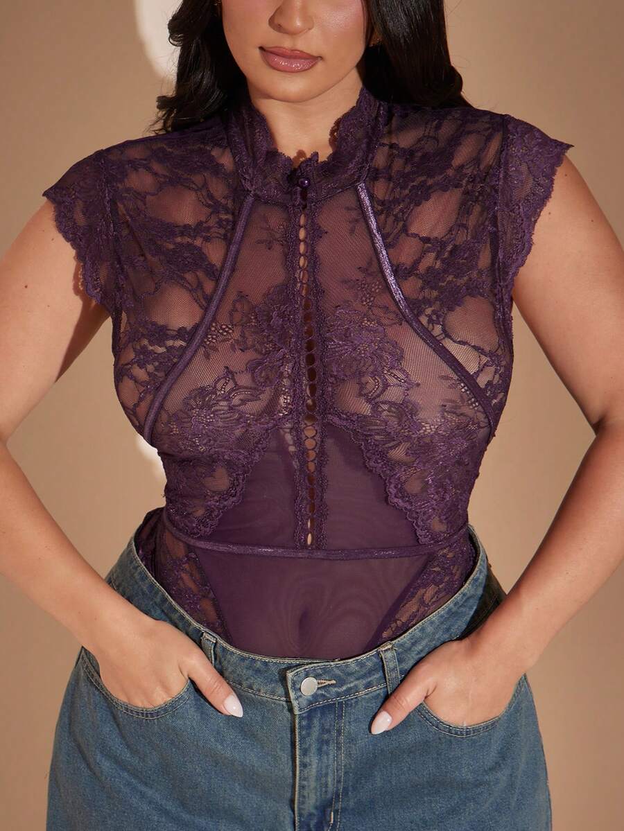 SHEIN BAE CURVE 大尺碼性感優雅透視蕾絲連身內衣 深紫色 時尚短袖 透視設計 適合親密穿著 秋季 萬聖節 電音派對 雞尾酒會 - 紫色 - 查看 1