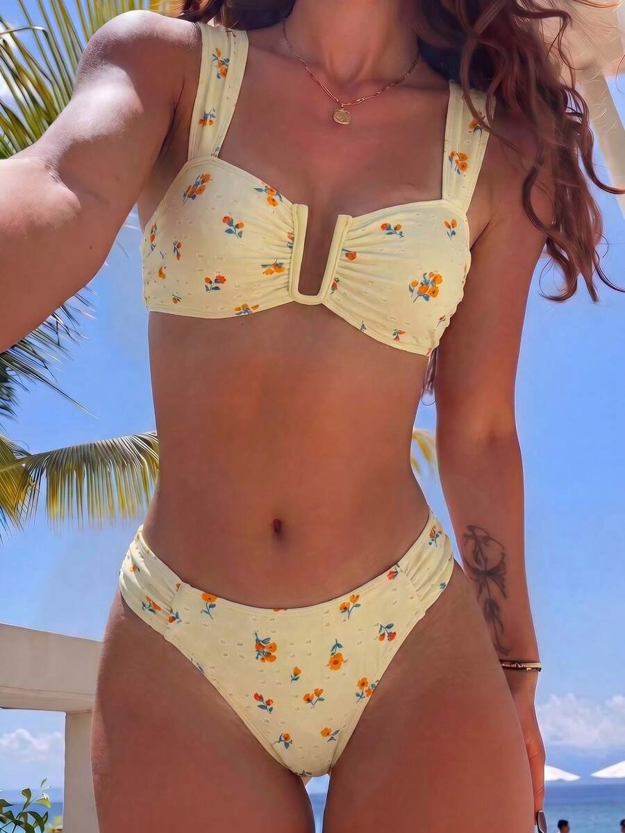 Swim Vcay Set Baju Renang Bikini Wanita Musim Panas Warna Krem Manis Segar Motif Bunga Leher U Tali Lebar Pinggang Tinggi Ramping Berkerut untuk Liburan Pemandian Air Panas Pantai - MultiWarna - View 1