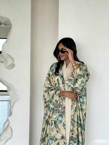 Yasmyna 女款端莊開襟式長袍，花卉植物印花領口寬袖長款和服式外罩衫 - 綠色 - 查看 1