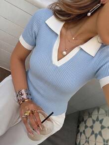 SHEIN Franclia 女士撞色休闲翻领短袖修身针织上衣,适合日常穿着、夏季度假、春季穿着,是夏季上衣、女士优雅上衣、假日装、休闲装、社交装、通勤装、蓝色上衣的理想之选。 - 藍色 - 查看 2