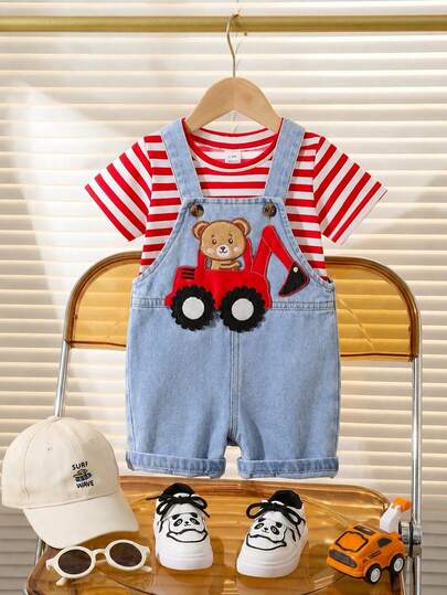 SHEIN Playful Pals Baby Boys Summer Vibrant Dinosaur Print Denim Overalls Shorts With Green And White Striped T-Shirt Set, Loose And Comfortable Fit, Suitable For Daily Outings, School Activities, Family Gatherings, And Outdoor Play
