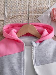 SHEIN Elladie kids 女童休閒運動灰色+桃粉色+奶油白三色幾何拼接對比夾克，胸前精緻小印花，適合日常穿著；可搭配運動束口褲、牛仔褲、百褶裙，適用校園日常、休閒出遊、居家社交、家庭聚會、短途旅行 - 彩色 - 查看 6