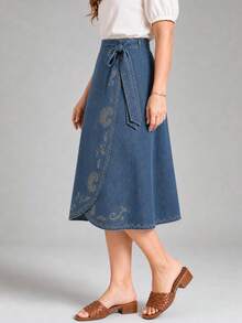 EMERY ROSE Plus Size Women's Casual Everyday Denim Skirt With Cashew Embroidery Pattern - Medium Wash - View 6