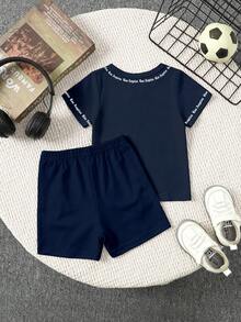 1 Set Pakaian Bayi Laki-laki: Kaos Motif Inggris Gaya Jalanan dan Celana Pendek Motif Senada, Cocok untuk Jalan-jalan dan Bermain di Musim Panas - MultiWarna - View 4