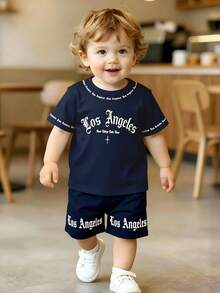 1 Set Pakaian Bayi Laki-laki: Kaos Motif Inggris Gaya Jalanan dan Celana Pendek Motif Senada, Cocok untuk Jalan-jalan dan Bermain di Musim Panas - MultiWarna - View 5