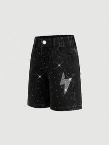 SHEIN 男童牛仔短褲，夏季，柔軟，棉質，休閒，時尚，百搭，舒適，極簡，彈性腰帶，經典五口袋款式，正面飾有細小散佈水鑽，右腿飾有一顆大閃電水鑽，寬鬆直筒褲管，黑色水洗牛仔膝長短褲，適合日常穿著與度假 - 黑色 - 查看 10