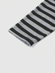 ROMWE MEN Camiseta casual de verano para hombre con diseño de rayas, patchwork 2 en 1 y patrón de alas para uso diario - Multicolor - Ver 5