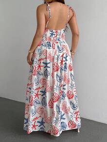 SHEIN SunnyBelle Elegantes Damen-Maxikleid in Große Größen für Strandurlaub mit Muschel- und Schnecken-Blumenprint, geraffter Taille, Spaghettiträgern und Bindeband - Blau-Weiß - Übersicht 2