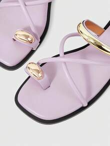 Sleekvia Chanclas planas cómodas y resistentes al desgaste para mujer, versátiles, con detalles metálicos, para exterior - Morado Violeta - Ver 5