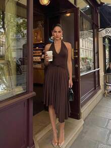Silquee Women's Solid Color Backless Halter-Neck Pleated Casual Party Midi Dress, Suitable For Wedding Guests, Summer, Festivals, And Other Occasions; Elegant - Coffee - View 8