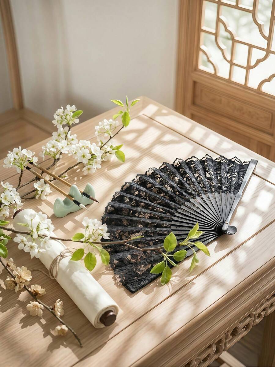 Cirelle 1把复古蕾丝折叠手扇,竹框花卉刺绣手持扇,带流苏,是家居装饰、房间摆设的理想之选,也是节日礼物、派对礼品、情人节礼物的完美选择,适合成人、女性、家人和朋友。 - 1PC - 查看 1