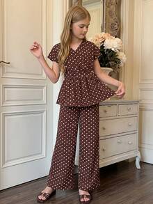 SHEIN Conjunto de 2 piezas para niñas preadolescentes con blusa de top con estampado de lunares marrones, cintura ceñida y decoración de hebilla metálica + pantalones holgados de pierna ancha, conjunto elegante y casual para ocasiones formales & casuales - Marrón - Ver 15