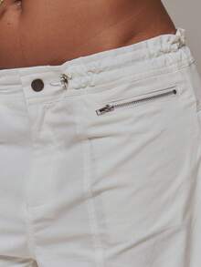 MUSERA White Low Rise Zip Detail Cargo Capri Pants - White - View 5