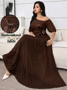Modelyn Conjunto de 2 piezas casual para uso diario para mujer talla grande con top fruncido de hombro asimétrico con decoración metálica y falda de jacquard - Café integral - Ver 1