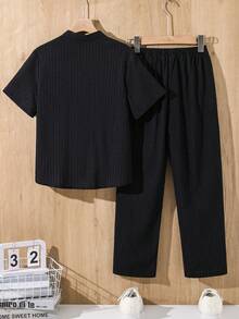 SHEIN 2件組兒童/青少年男孩休閒日常舒適立領開襟寬鬆短袖襯衫與直筒寬鬆長褲套裝，適合生日派對、晚宴、表演、婚禮、洗禮、開學典禮，適用於日常穿著、上學、旅行、運動，適合春夏穿搭 - 黑色 - 查看 2