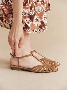 Rosivie Sandalias planas de mujer Camel con tejido T, punta esmerilada, estilo bohemio, para vacaciones y uso diario - Caqui - Ver 1