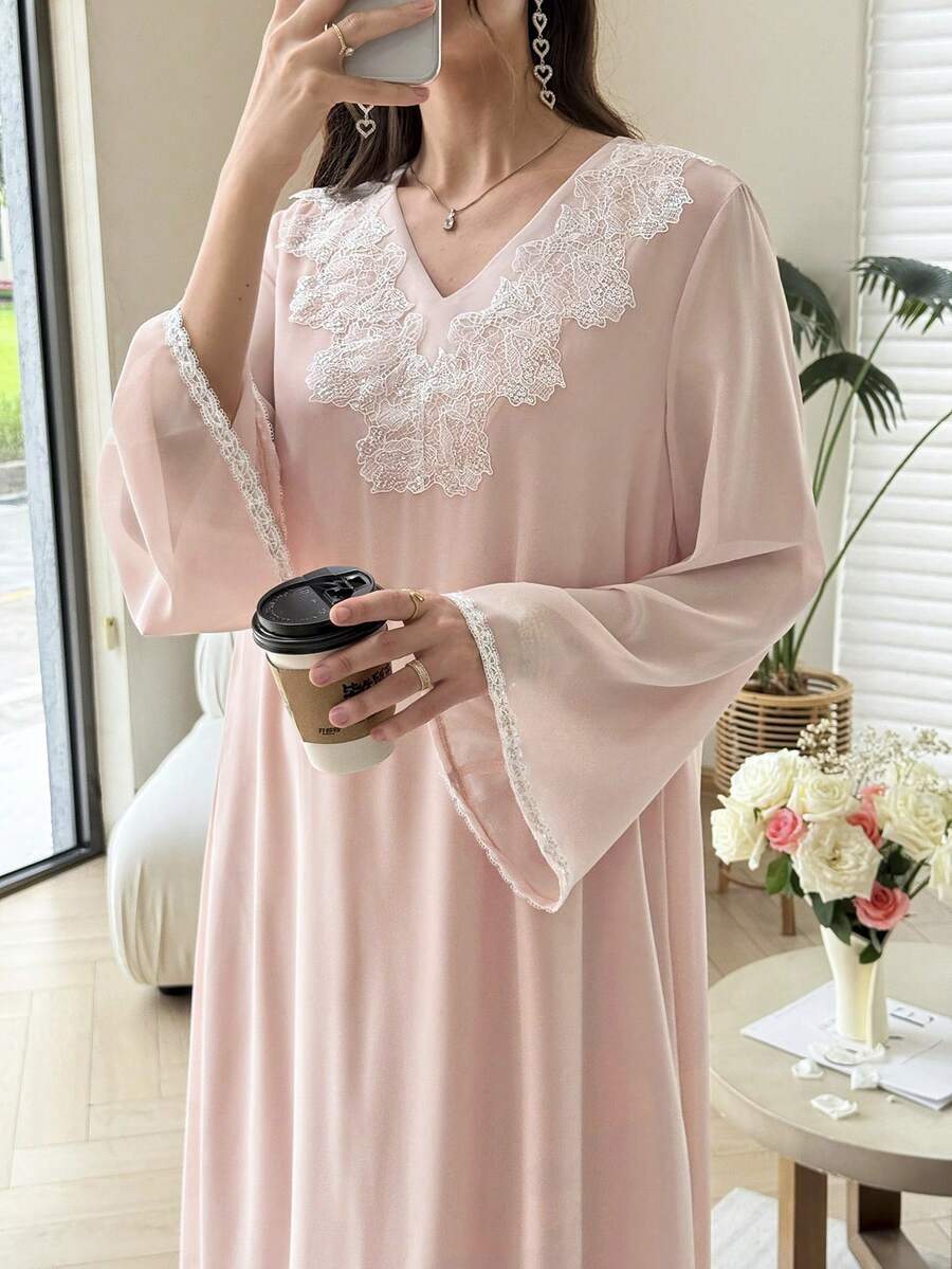 Yasmyna Lightweight Chiffon Wide Cuff Elegant Decorated Women's Arabian Dress
