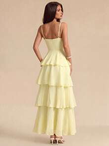SHEIN Glamour Hellgelbes gestuftes Tortenkleid mit gedrehten Spaghettiträgern für Strandurlaub und Abendparty - Hellgelb - Übersicht 2