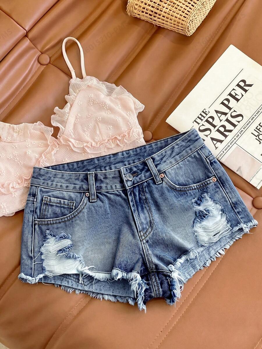SHEIN 女款破舊風原色毛邊超低腰牛仔迷你短褲 - 中等水洗藍 - 查看 1