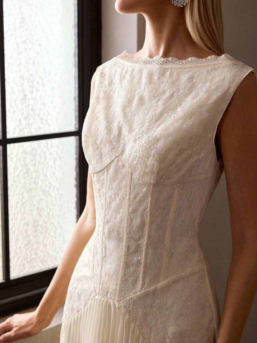 MOTF Soiréza 春夏女款蕾絲拼接無袖優雅派對輕禮服