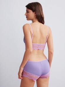 Elorette 2件組紫色蕾絲拼接高彈性舒適浪漫優雅女款內衣套裝 - 淡紫色 - 查看 2