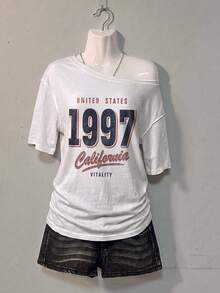 SHEIN EZwear 95%棉女款休閒露肩落肩短袖寬鬆T恤，女款夏季服飾，女款休閒穿搭，街頭風，適合日常通勤、約會、派對、秋冬、夏季、聖誕節、新年、感恩節、派對、婚禮、海灘、畢業、優雅、休閒、外出 - 白色 - 查看 2