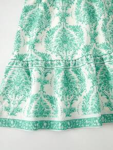 SHEIN Sparklyn Tween Girls 2-Piece Spaghetti Strap Dress Set, Spaghetti Strap + Square Neck / Straight Neckline, Fitted Waist With Loose Ruffled Hem, Layered Design, Simple Versatile Style For Daily Wear, Vibrant Green Color - Multicolor - View 6
