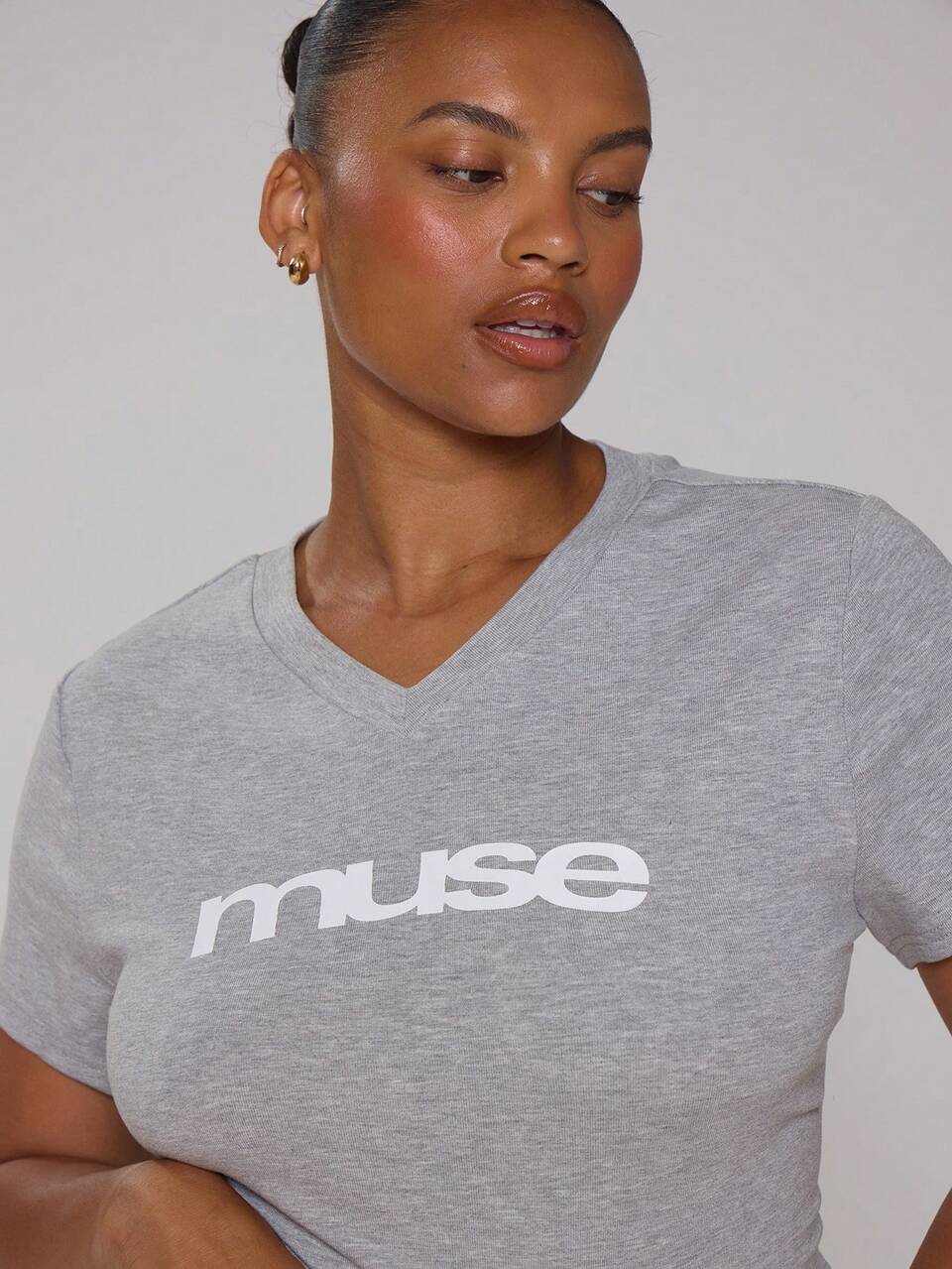 Blusa Talla Grande Gris Cuello en V con Detalle Gráfico Primavera Verano Casual Uso Diario Salidas