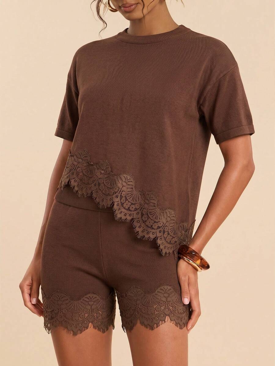 Travachic Conjunto de punto de playa para vacaciones con camiseta de tirantes a rayas y punto V - Marrón - Ver 1