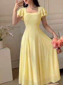 Modelyn Vestido de diseñador para mujer con cuello cuadrado, abertura y triángulo de largo medio - Amarillo claro - Ver 3