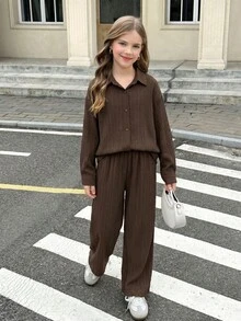 SHEIN 少女時尚新款秋季度假套裝 咖啡棕色編織紋理克ريب條紋 寬鬆落肩領襯衫與寬腿長褲套裝 返校秋季服飾 - 棕色 - 查看 4