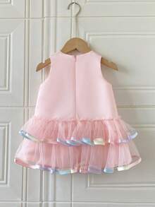 SHEIN Glamorique Kids 女嬰無袖粉色緞面柔軟薄紗漸層緞帶波浪裙襬洋裝，適合嬰兒生日派對、週歲宴會、家庭聚會、婚禮、日常出遊、拍照、夏季洋裝、畢業舞會洋裝 - 粉色 - 查看 8