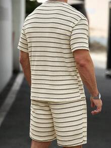 Manfinity CasualCool 男士時尚休閒寬鬆短袖T恤套裝，旅行休閒必備，送給家人、男友的禮物 - 杏色 - 查看 2