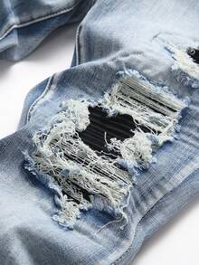 Manfinity Roughcore Men's Fashion Versatile Pocket Button Distressed Denim Jeans - Light Wash - View 4
