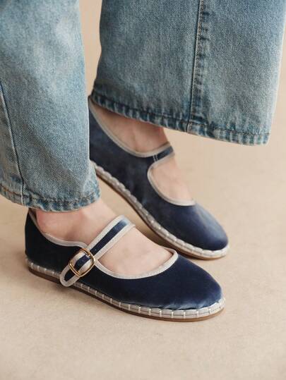 Rosivie Women's Casual Bohemian Style Buckle Design Slip-On Loafers Valentine's Day