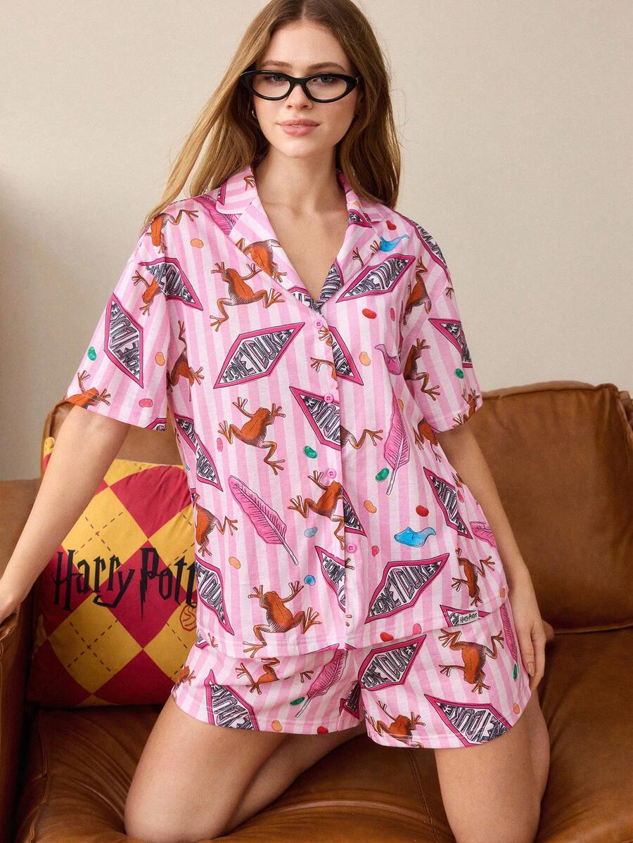 HARRY POTTER X SHEIN Women's Frog Pattern Short Sleeve Single-Breasted Top And Shorts Pajama Set - Pink - View 1